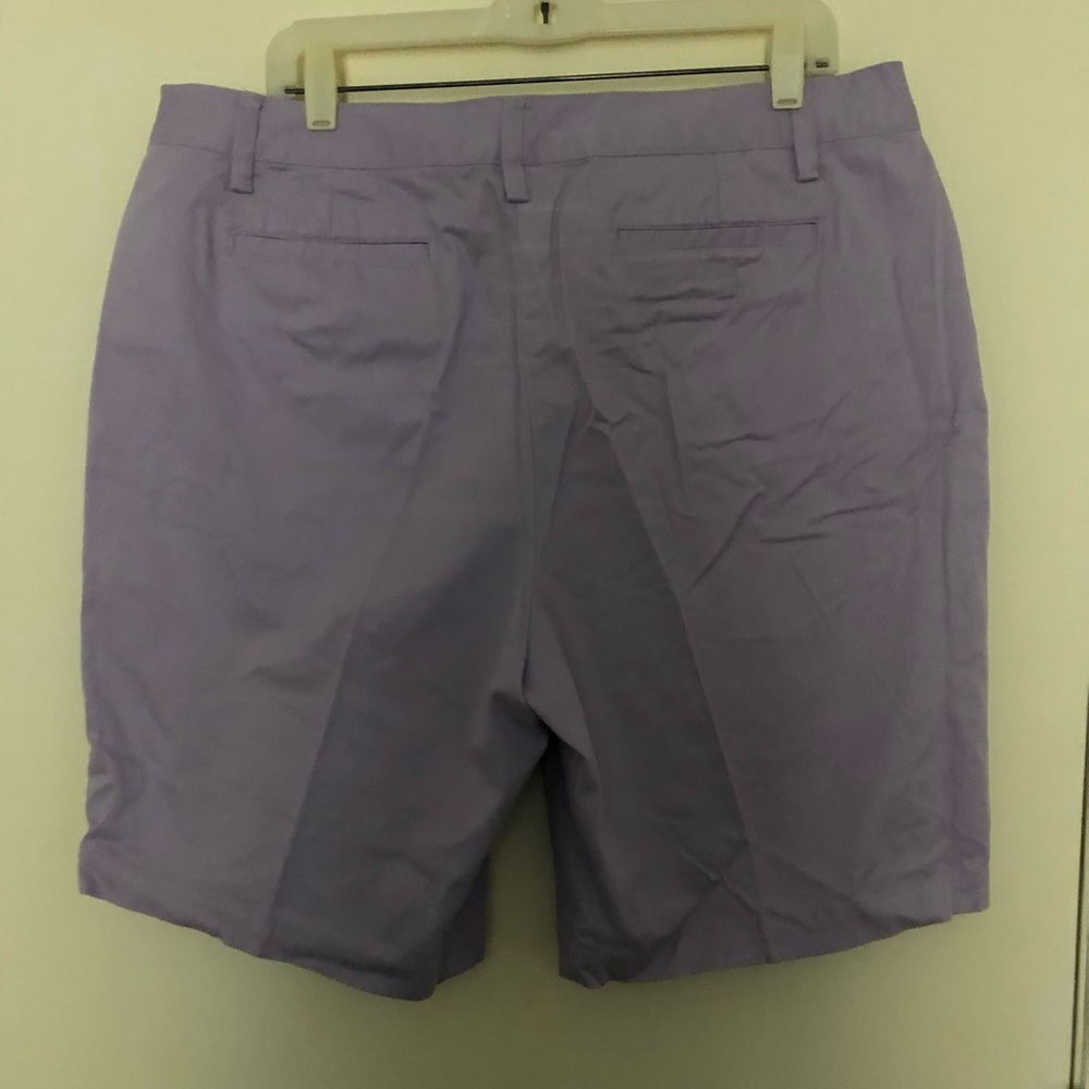 Lands End gray shorts with zipper and pockets
